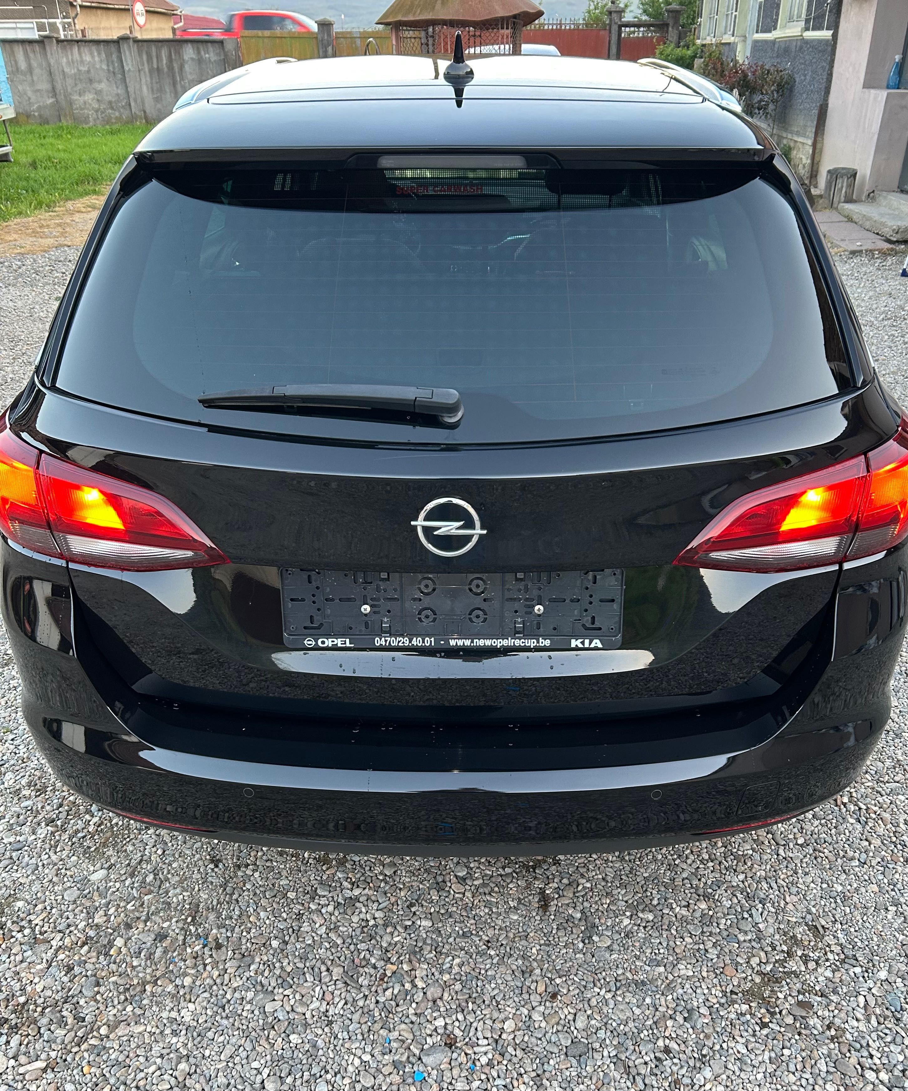 Opel Astra 1.5  2020