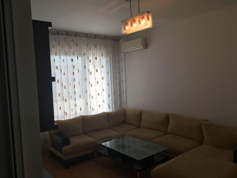 Дава се под наем Двустаен апартамент в Пловдив, Кършияка - 70 кв.м за 425 € - Снимка #1