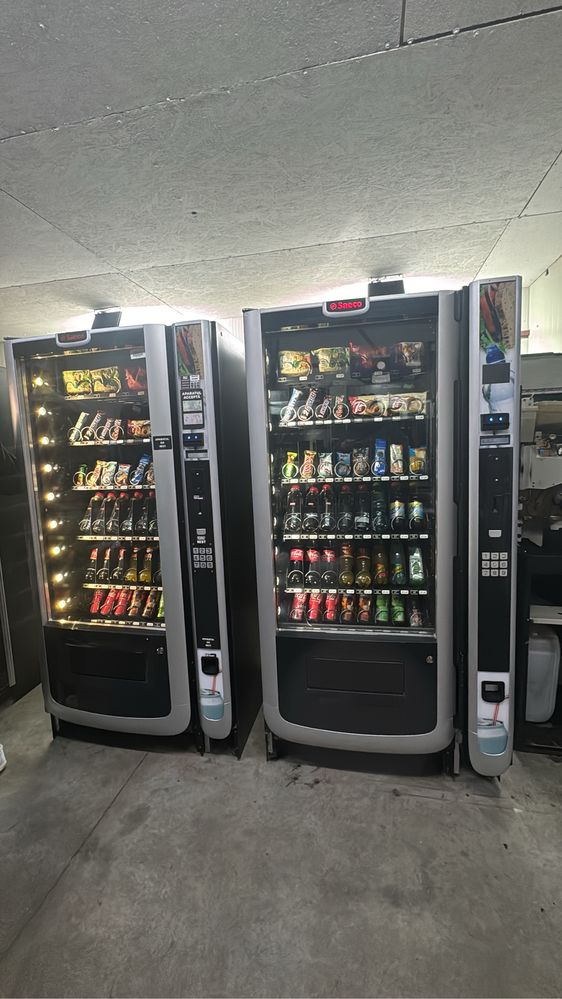 Vand 2 automate snak perfect functionale revizonate cu sistem plata