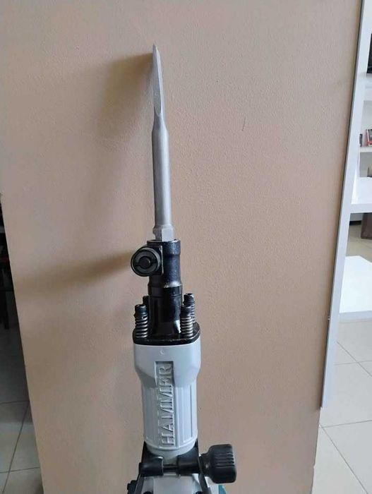 ПРОФЕСИОНАЛЕН КЪРТАЧ BOSCH GSH16-30 3800W 60J 1800 r/min Перфектен