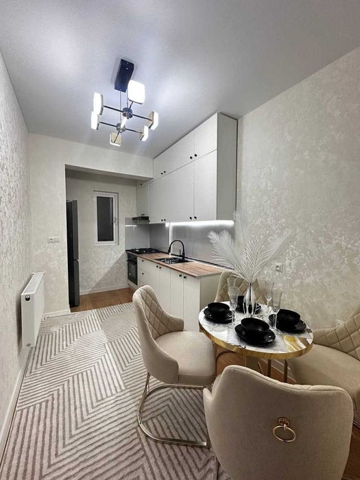 Продается 3х-комнатная квартира Ор-р: м. Ойбек/ Точка вкуса