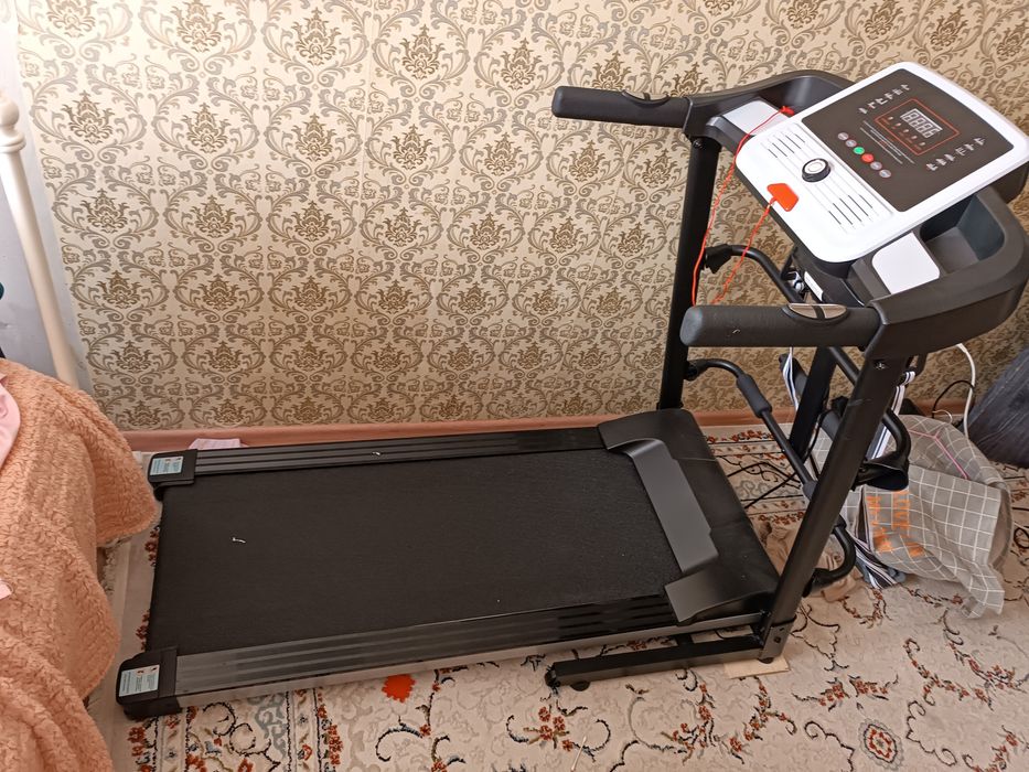 Беговая дорожка спорт