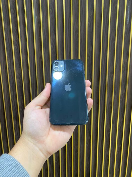 Iphone 11 64gb с коробкой есть торг