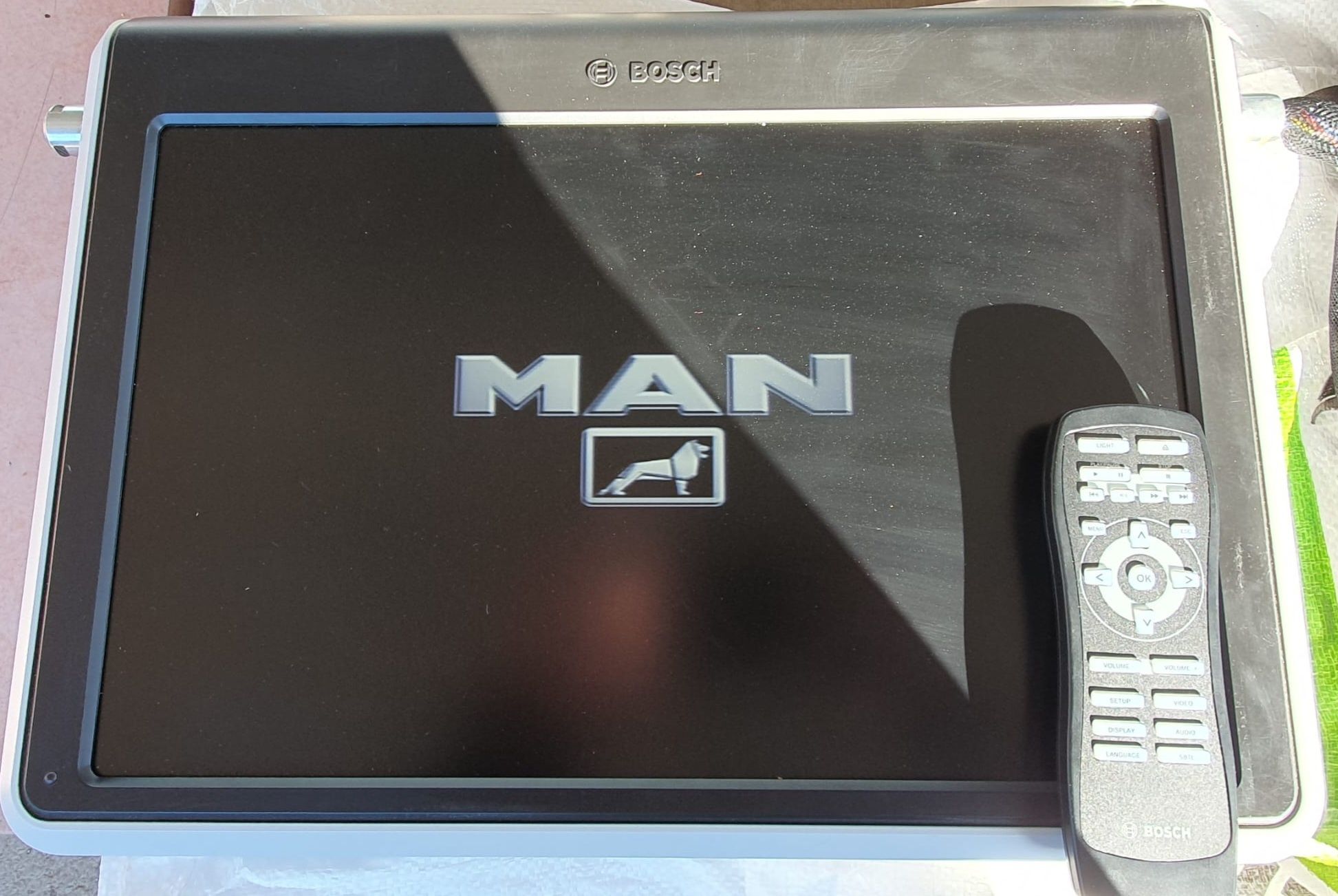 Monitor TV Bosch MAN telecomanda  Led subtire original autocar auto