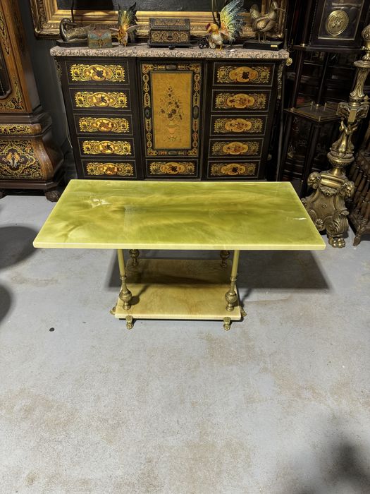 Masa pentru cafea din bronz cu blaturi de polirasina