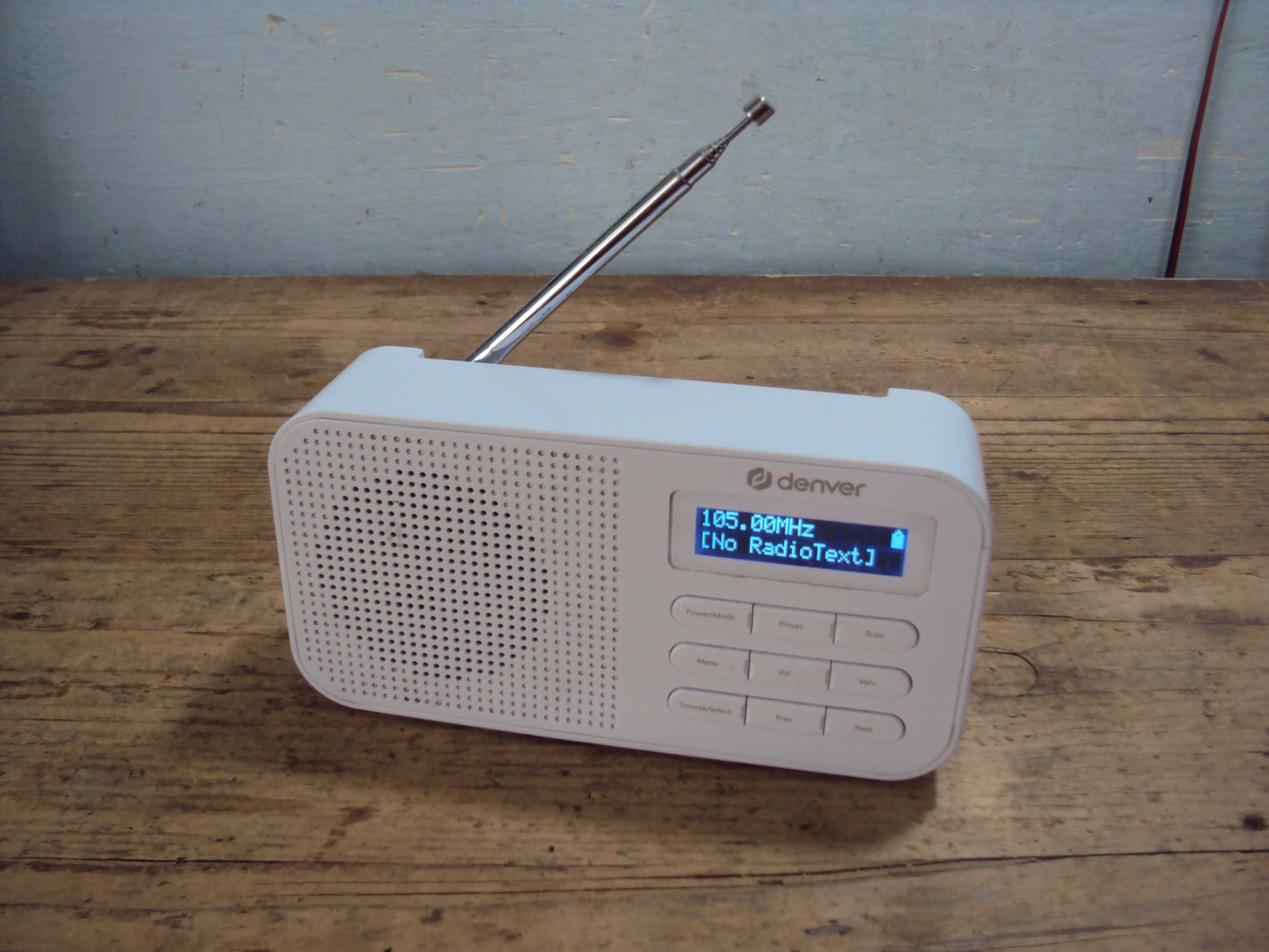 radio digital DAB si FM