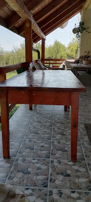 Vand masă din lemn masiv pt. terase sau living