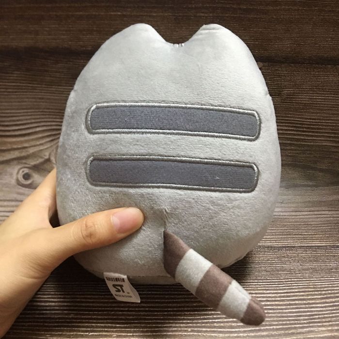 Фейсбук емотиконка Pusheen котка декорация за дома.