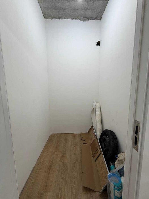 Продаётся 3 передел в 4х комн квартира на 5 этаже Ор-р Чевар бахт люкс