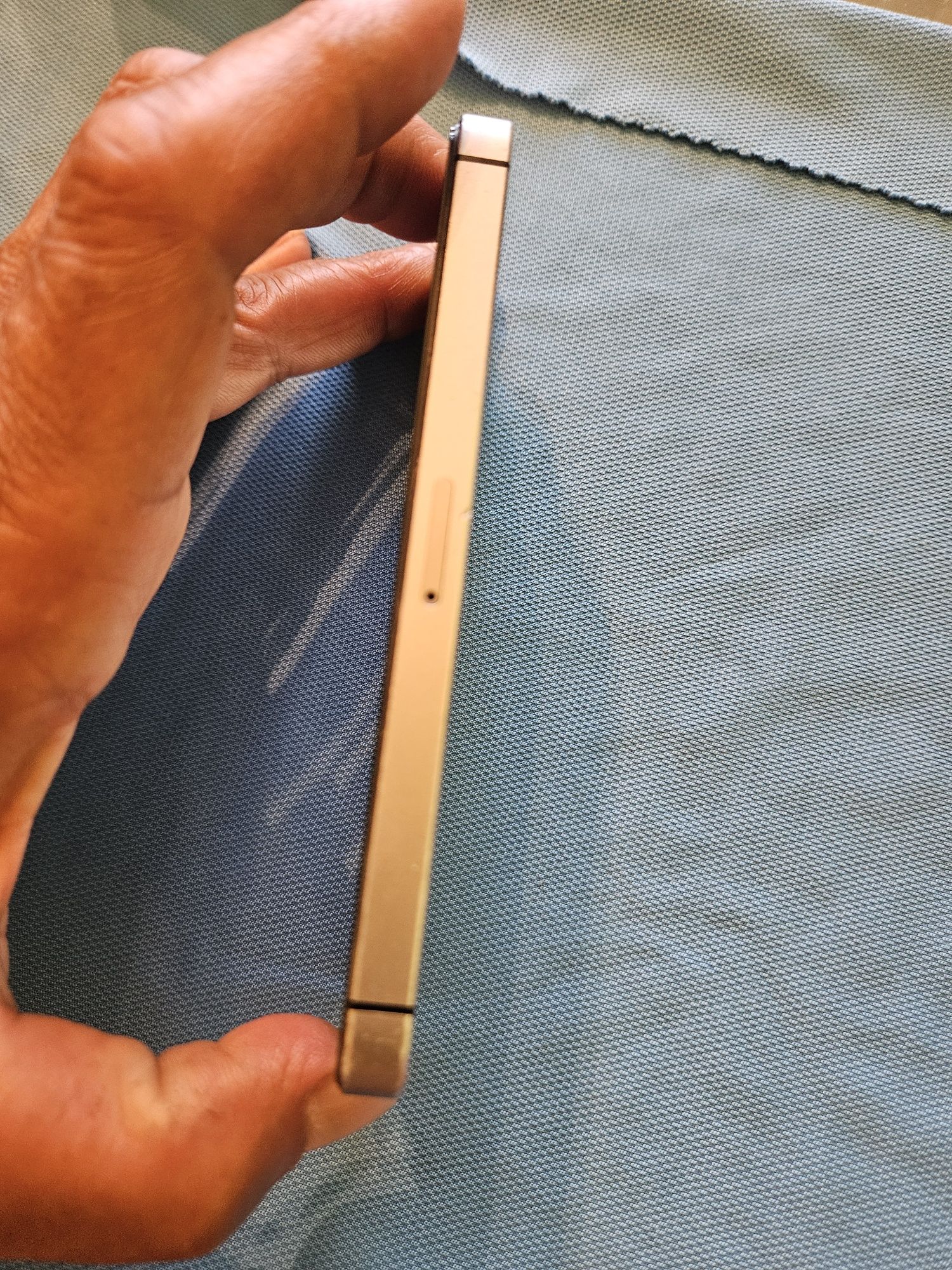 iPhone 5 без зарядно