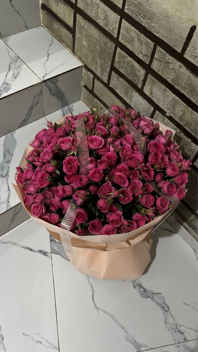 Цветы кустовые розы