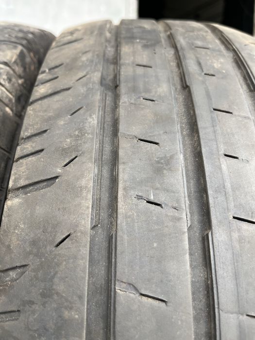 2 бр. гуми за бус 205/75/16C Continental DOT 2120 5 mm