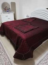 Луксозна покривка за спалня