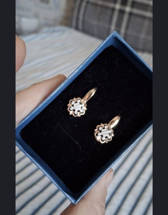 Продам золотые серёжки