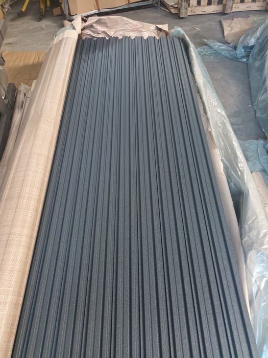 Vând șipcă metalică