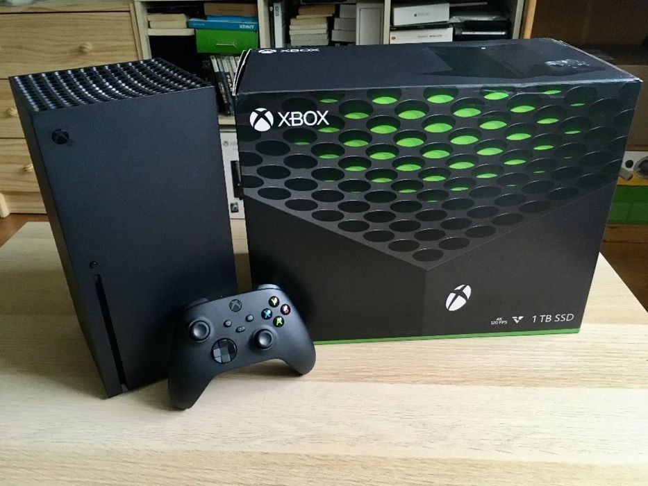 Обменяю Xbox Series X на PS5