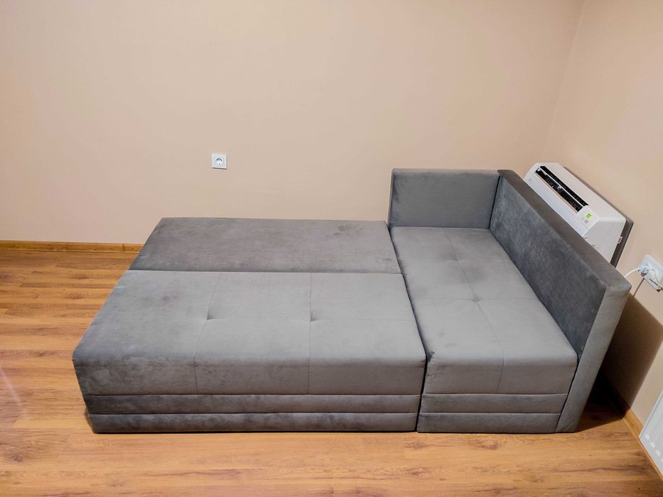 Разтегателен ъглов диван