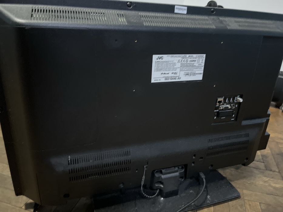 JVC TELEVISION NON-smart 32 inches