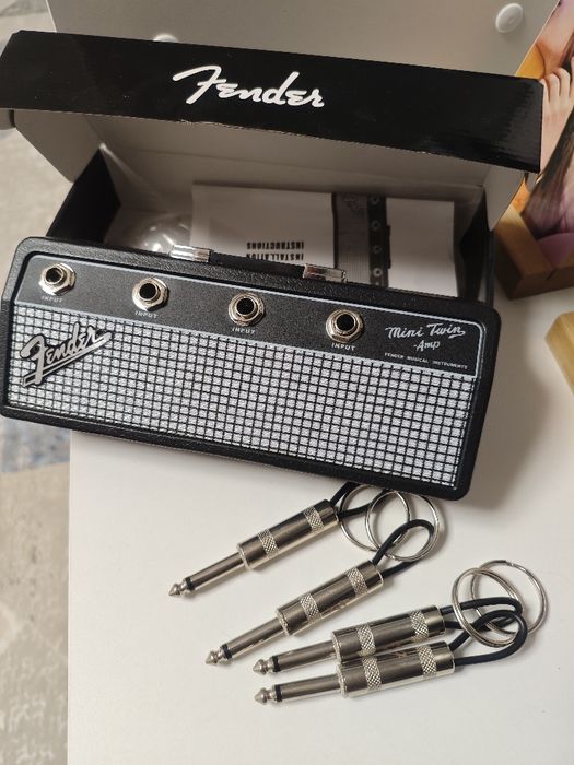 Ключница, Блютуз адаптер, кабель hdmi