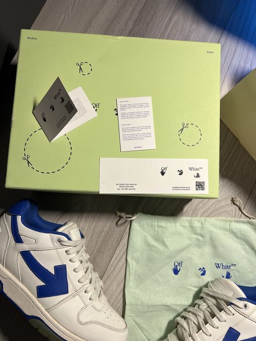 Off-White out of office