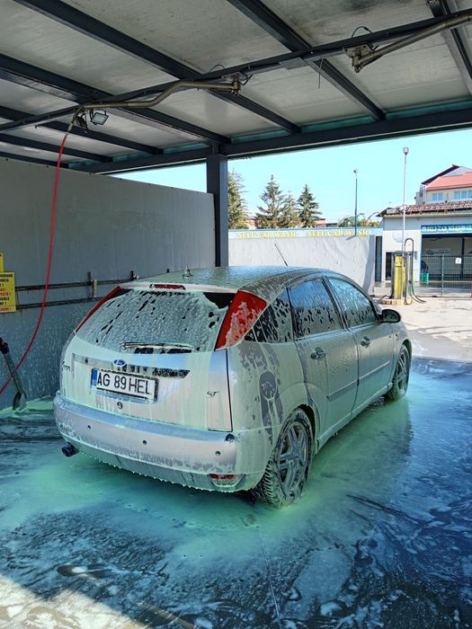 Se vinde ford focus mk1 1,6 benzina +gpl