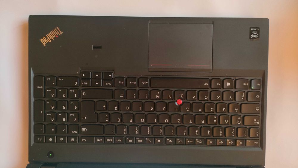 Lenovo t540p i3/ 500gb hdd/ 4gb здрава батерия