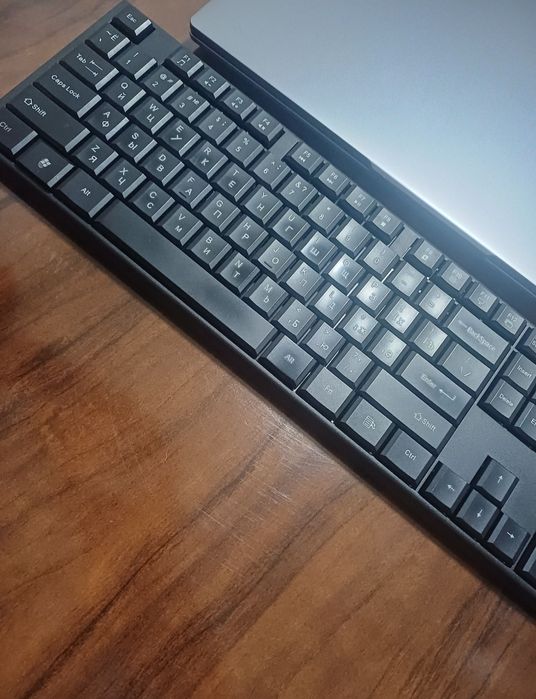 Klaviatura va sichqoncha sotiladi