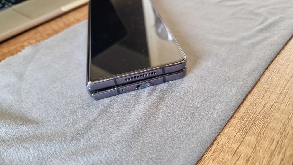 Samsung Galaxy Z Fold 4