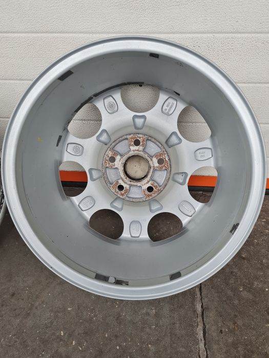 Оригинални джанти за АУДИ AUDI VW SEAT SKODA R16 5x112 ET42 7J