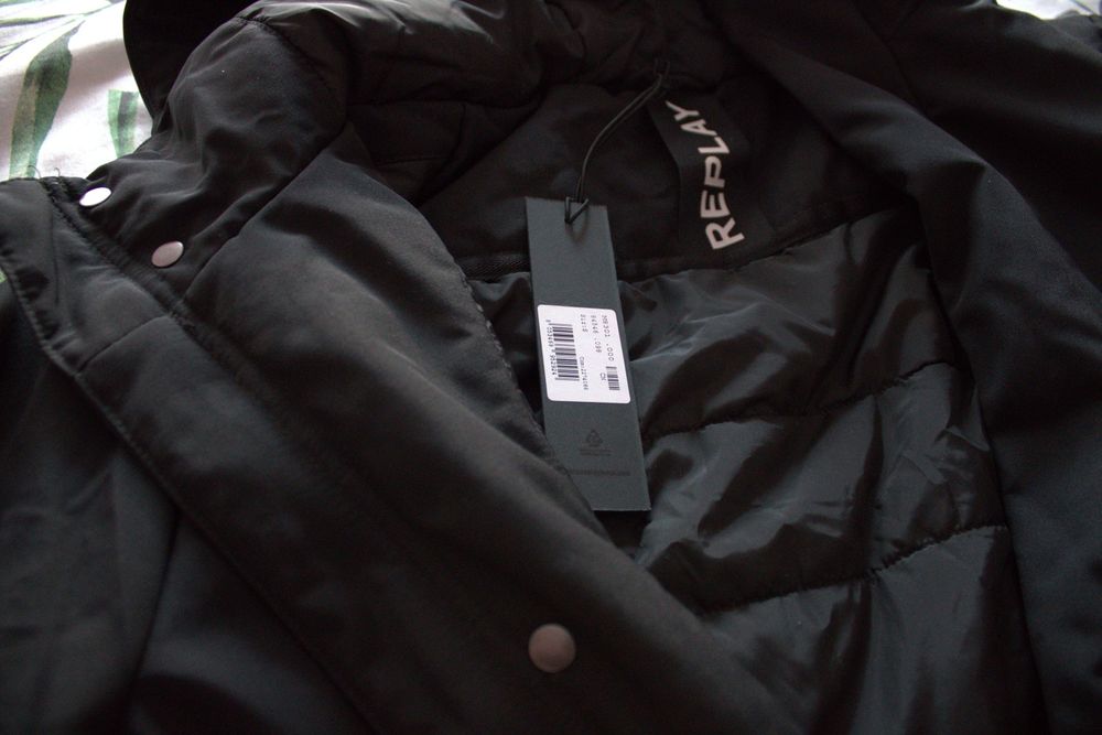 Replay зимна парка ,размер S , мъжко чисто ново