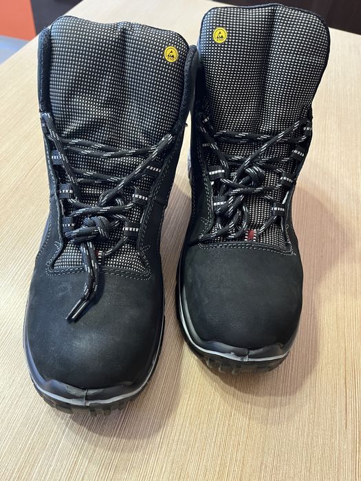 Bocanci de protectie UVEX MOTION LIGHT (S2 SRC