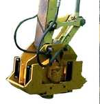 Placa compactoare pentru excavatoare