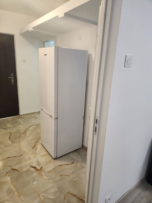 Apartament două camere, recent renovat.