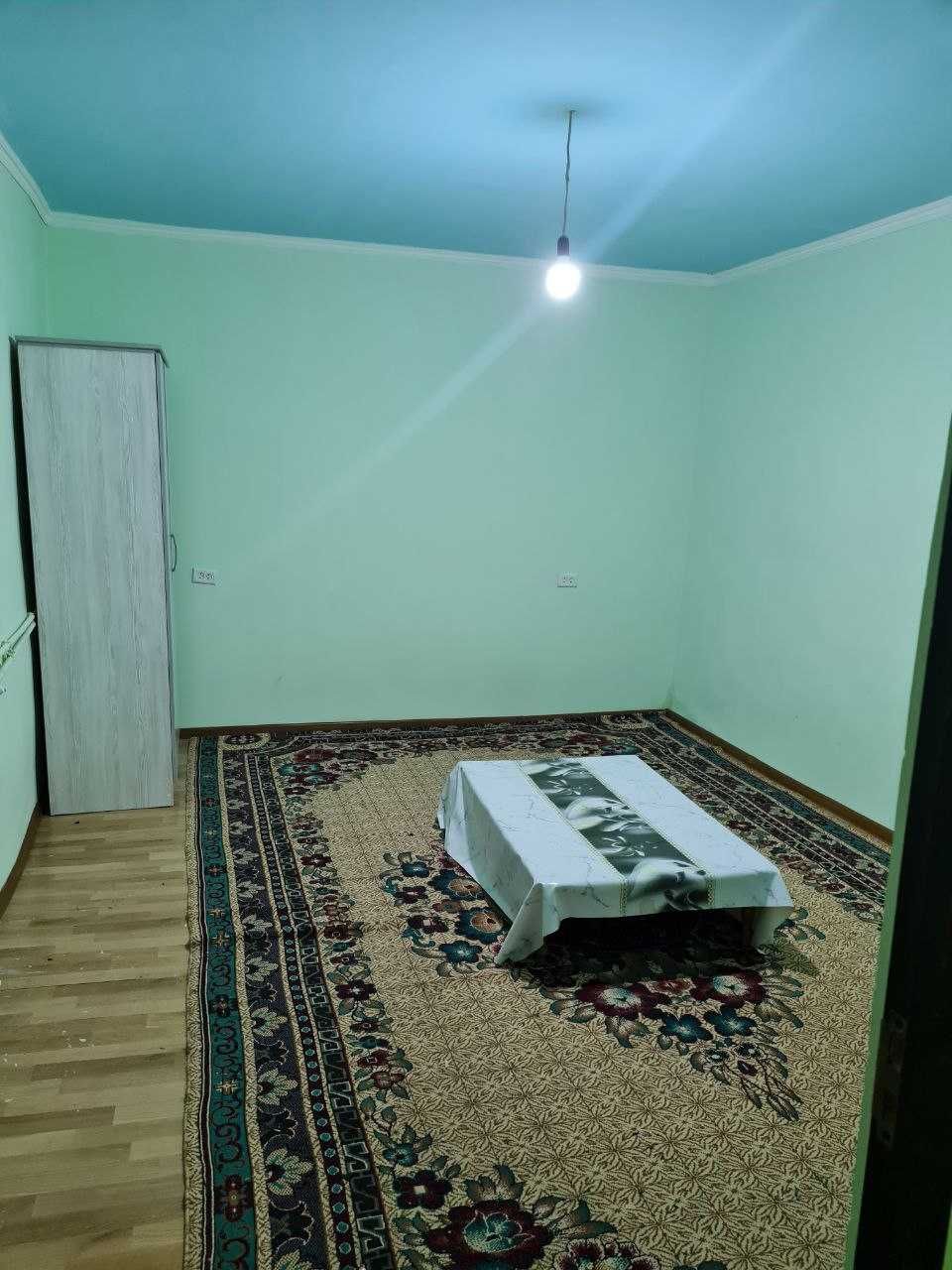 Шумиловский шахар. 1 хона ховли оилага ёки кизларга ижара топ 330 у.е.
