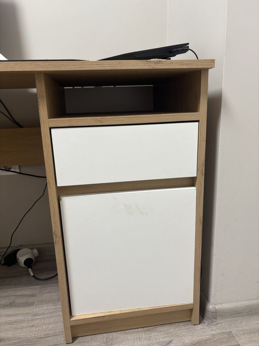 Бюро в добро състояние