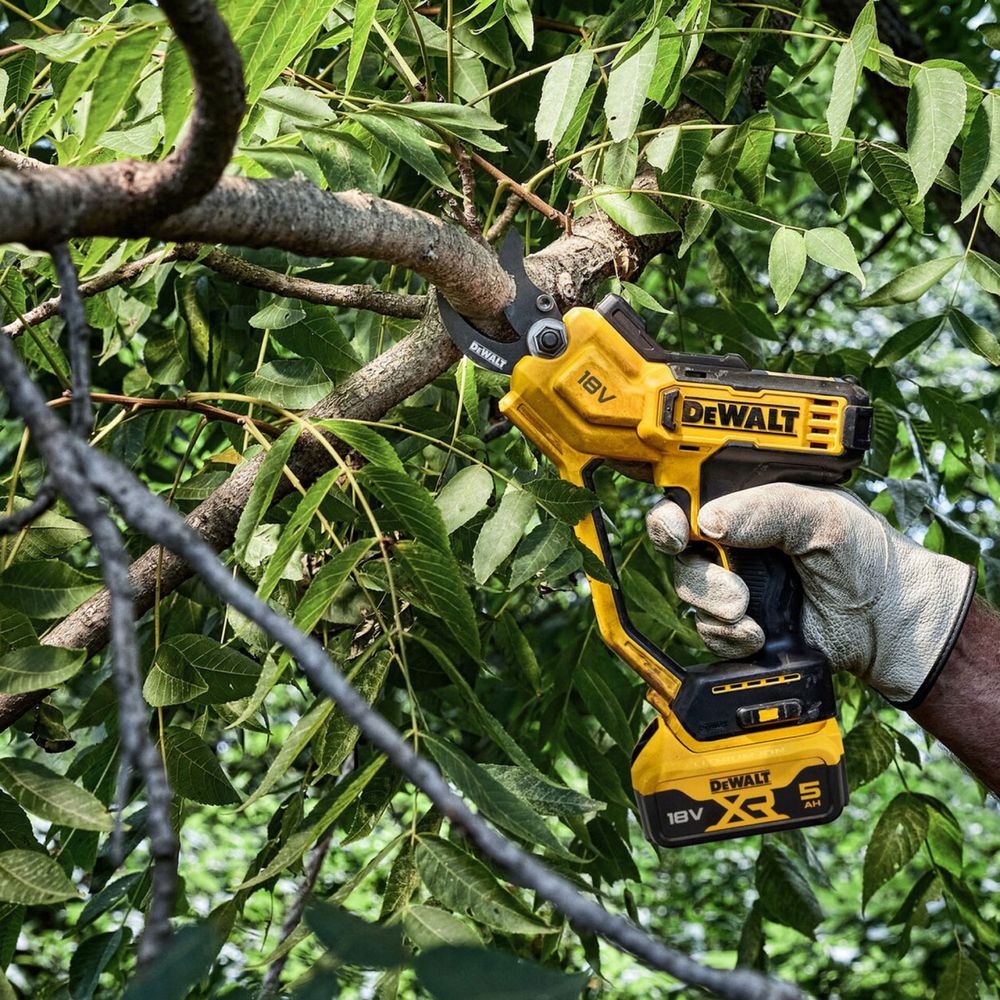 Акумулаторна Градинска Ножица DeWALT DCMPP568P1 18V XR