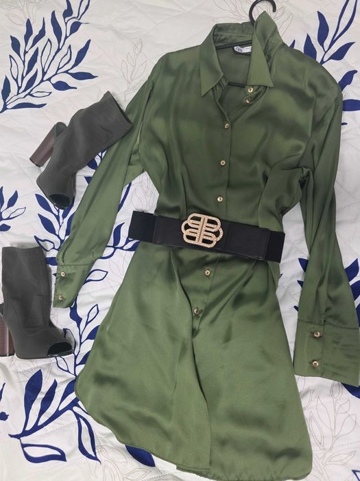 Елегантна рокля с обувки за повод