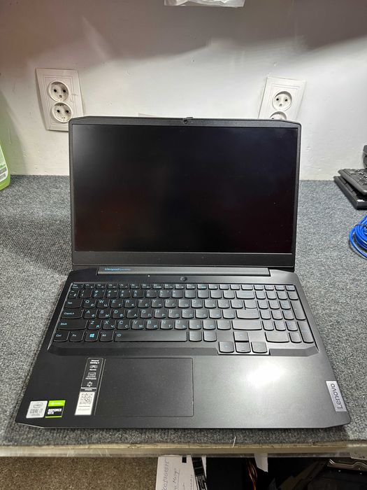 Игровой ноутбук Lenovo в отличном состоянии
