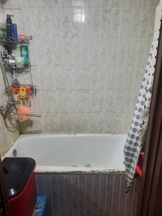 Сергели 4    2хком квартира