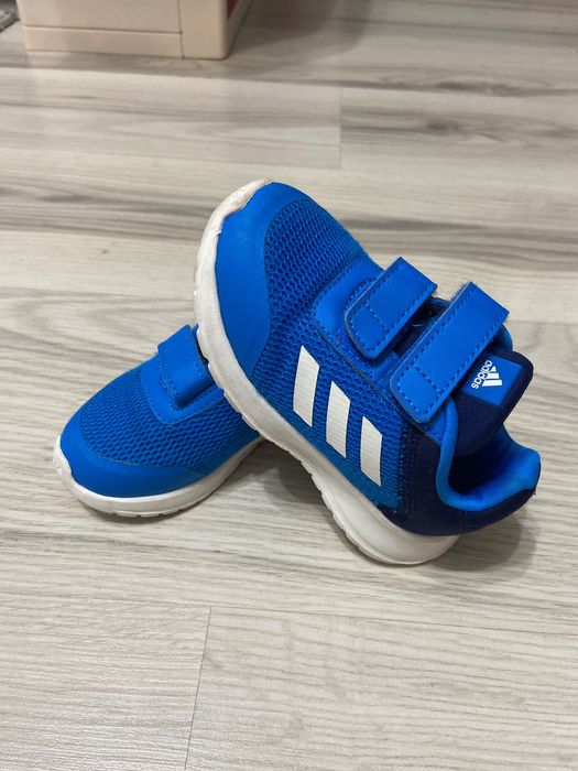 Adidași copii mărime 22
