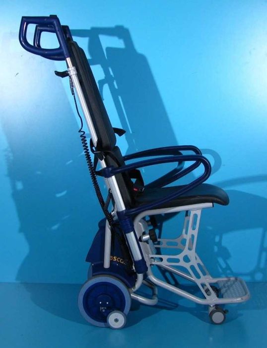 Elevator pacienti pentru urcat scari AAT Escalino