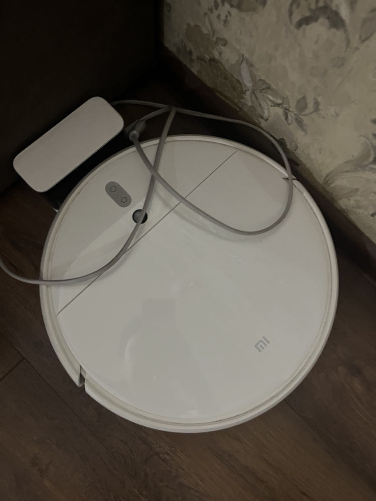 Робот пылесос MI Robot Vacuum -MOP