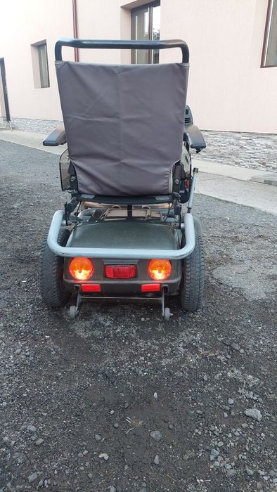 Căruț persoane cu dizabilități