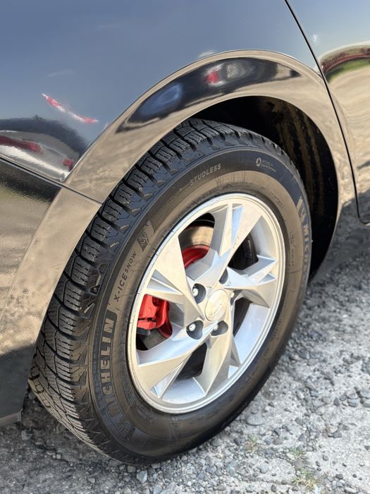 Диски и покрышки R15