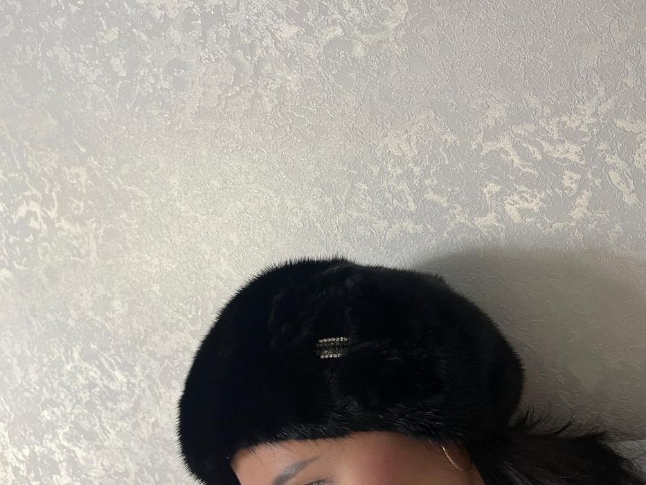 Продается берет норковый