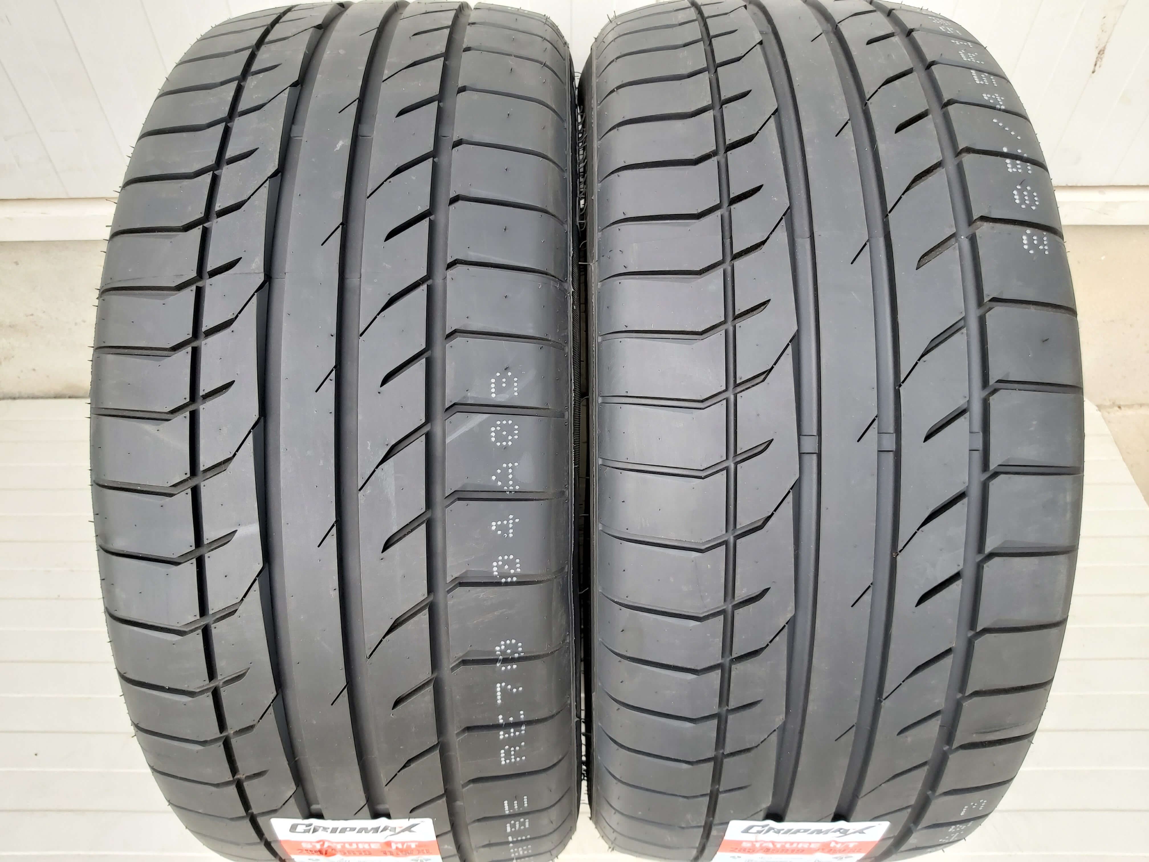 285/45 R19, 111W XL, GRIPMAX Stature H/T, Anvelope de vara