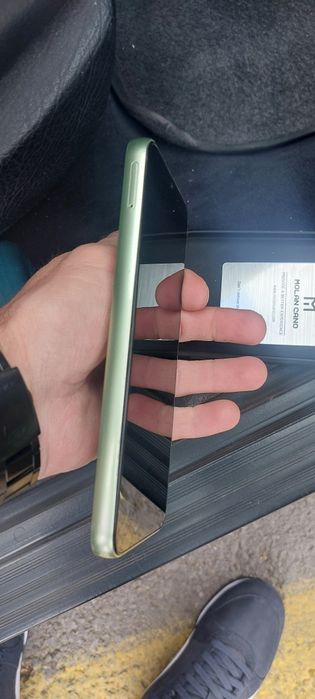 Samsung s22+ перфектен