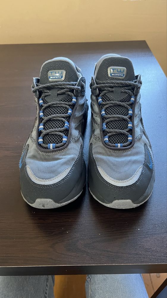 Маратонки NIKE TW