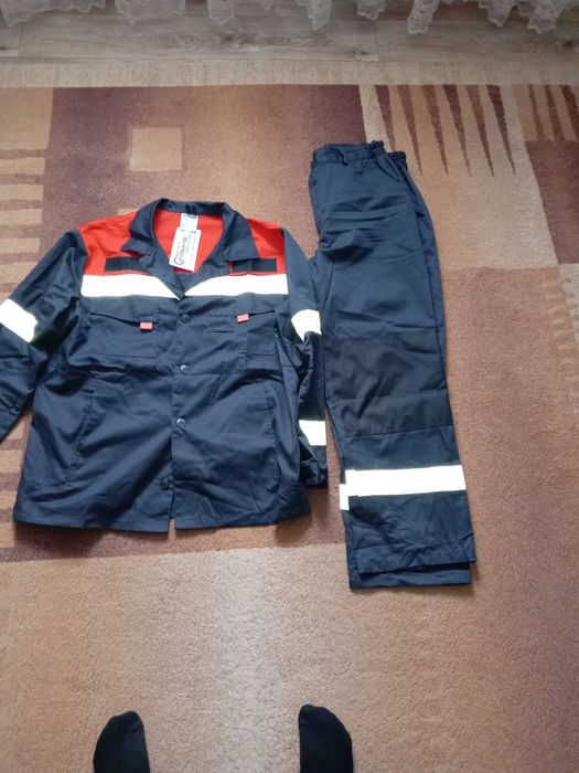 Продам спец одежду