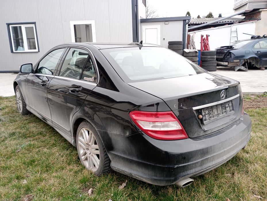 Mercedes Мерцедес ц класа w204 300 4matic на части